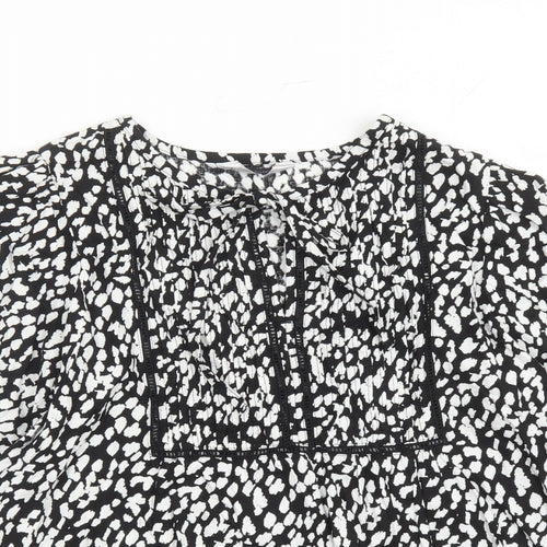 Marks and Spencer Womens Black Geometric Linen Basic Blouse Size 6 Round Neck - Keyhole Neckline