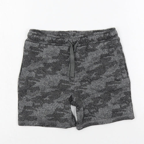 Marks and Spencer Boys Grey Camouflage Cotton Sweat Shorts Size 5-6 Years Regular Drawstring - Adjustable Waist