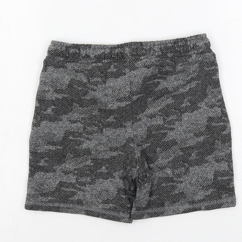 Marks and Spencer Boys Grey Camouflage Cotton Sweat Shorts Size 5-6 Years Regular Drawstring - Adjustable Waist