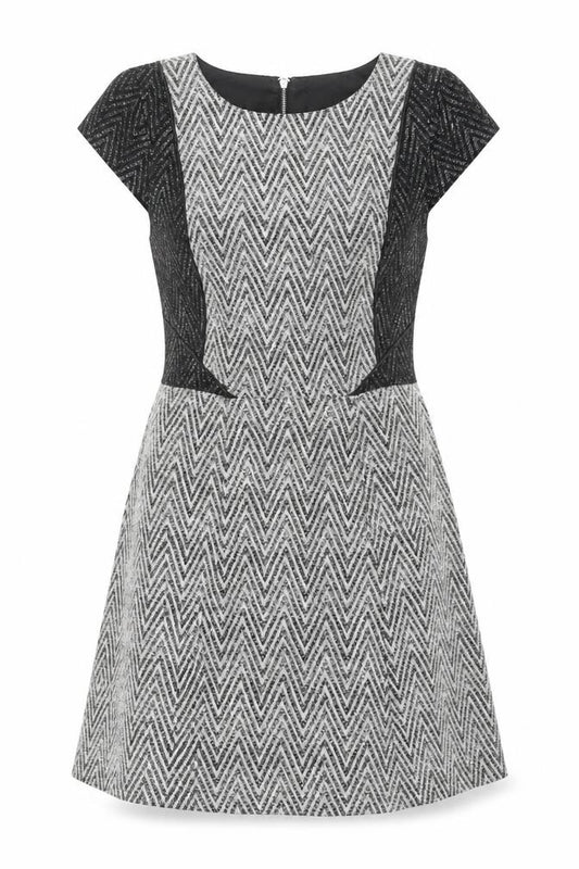 Front view of Oasis women’s grey geometric cotton a-line, size UK 12, round neck zip