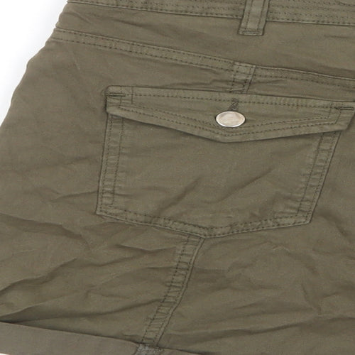 Oasis Womens Green Cotton Basic Shorts Size 12 L4 in Regular Zip - Pockets, Belt Loops