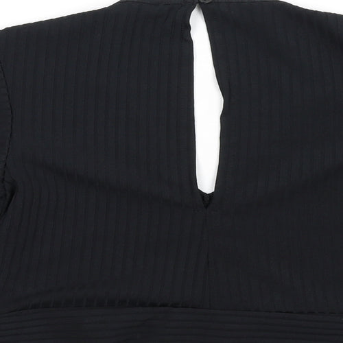 New Look Womens Black Polyester Cropped T-Shirt Size 14 V-Neck - Open Back