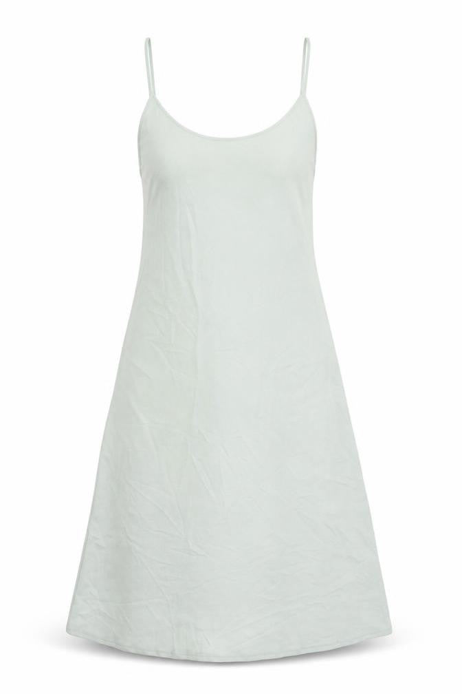 Front view of Zara women’s green polyester a-line, size XS, round neck pullover