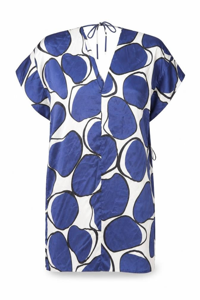 Front view of Oasis women’s white geometric polyester shift, size UK 10, v-neck tie