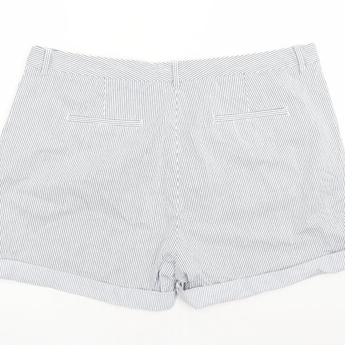 Marks and Spencer Womens Blue Striped Cotton Chino Shorts Size 22 L5 in Regular Zip