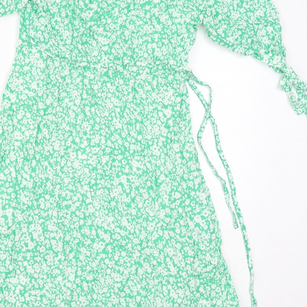 New Look Womens Green Floral Viscose Mini Size 8 V-Neck Pullover