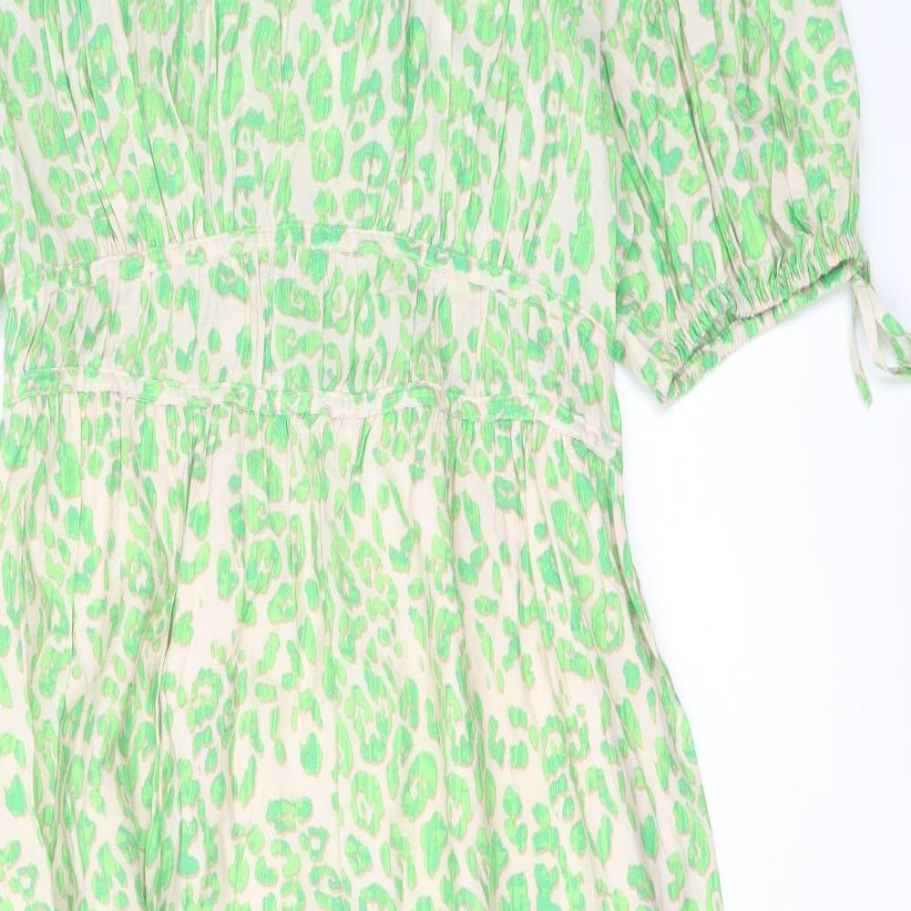 Marks and Spencer Womens Green Animal Print Viscose A-Line Size 12 V-Neck Pullover