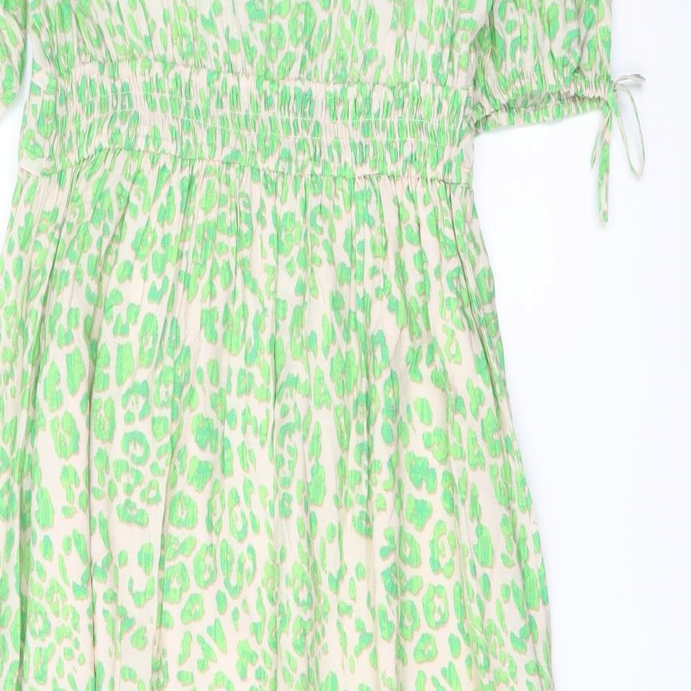 Marks and Spencer Womens Green Animal Print Viscose A-Line Size 12 V-Neck Pullover