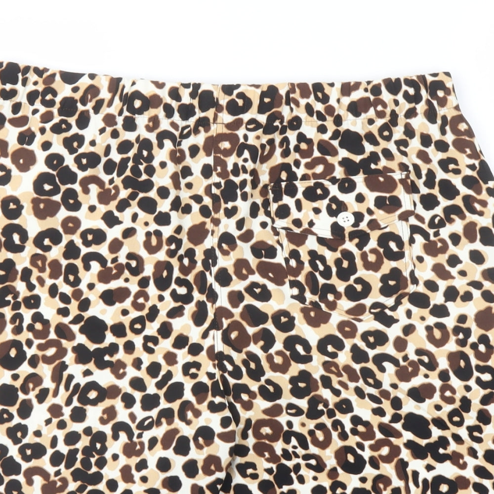Marks and Spencer Womens Brown Animal Print Polyester Basic Shorts Size 16 L6 in Regular Pull On