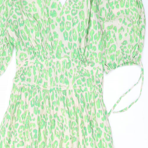 Marks and Spencer Womens Green Animal Print Viscose A-Line Size 8 V-Neck Pullover