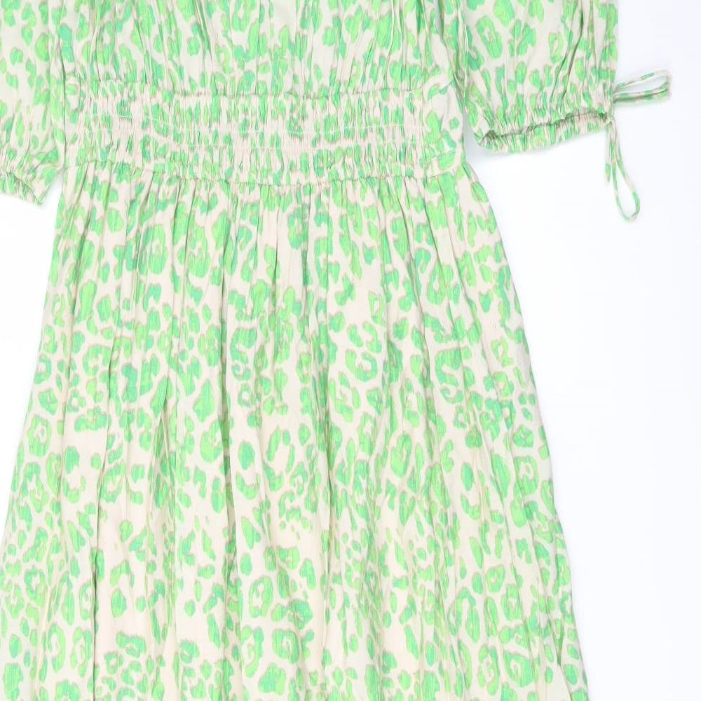 Marks and Spencer Womens Green Animal Print Viscose A-Line Size 8 V-Neck Pullover