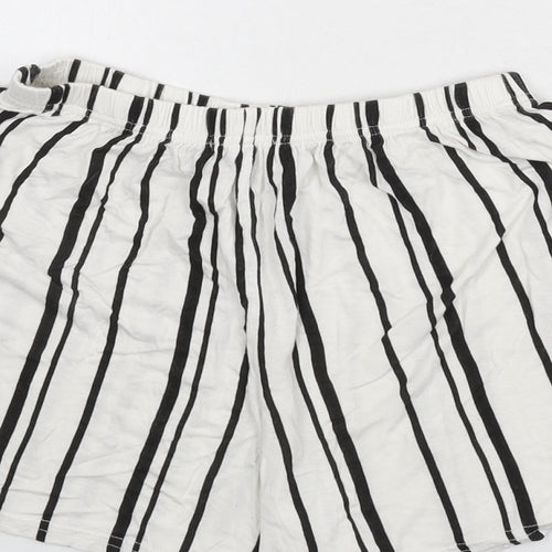 Nasty Gal Womens White Striped Vinyl Basic Shorts Size 6 Regular Pull On
