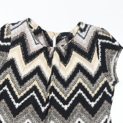 Wallis Womens Brown Geometric Viscose Basic T-Shirt Size 16 Round Neck - Zigzag