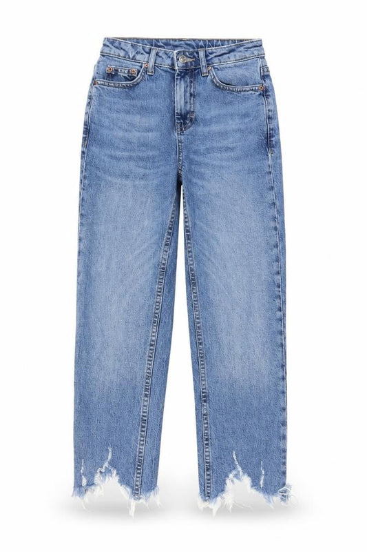 Front view of Topshop women’s blue cotton capri jeans, size UK 25, in, 32-inch leg regular zip - pockets
