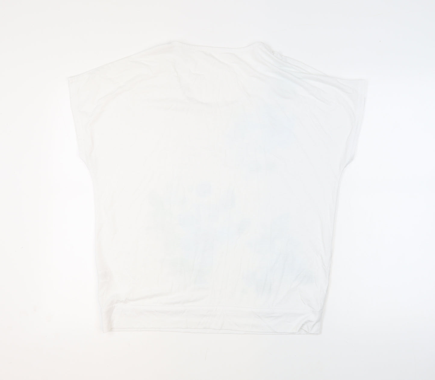 Bm Women's White Floral T-Shirt Size 18