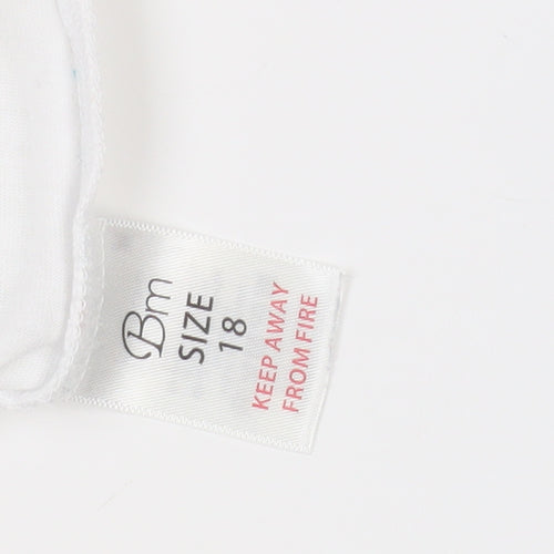 Bm Women's White Floral T-Shirt Size 18