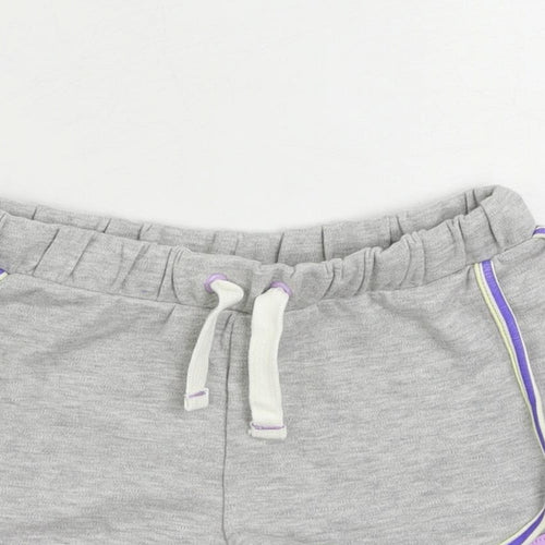 Marks and Spencer Girls Grey Cotton Sweat Shorts Size 6-7 Years Regular Drawstring - Contrasting Trim
