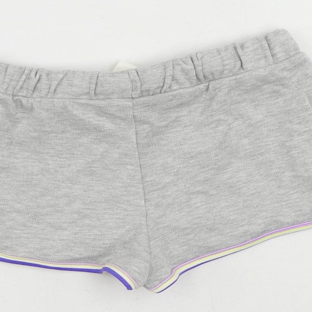 Marks and Spencer Girls Grey Cotton Sweat Shorts Size 6-7 Years Regular Drawstring - Contrasting Trim