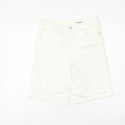 Marks and Spencer Womens Ivory Cotton Boyfriend Shorts Size 8 L10 in Regular Button