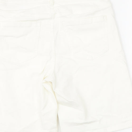 Marks and Spencer Womens Ivory Cotton Boyfriend Shorts Size 8 L10 in Regular Button