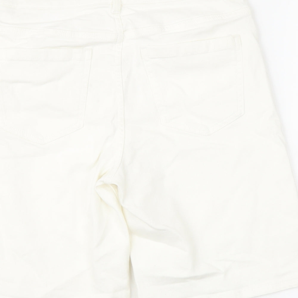 Marks and Spencer Womens Ivory Cotton Boyfriend Shorts Size 8 L10 in Regular Button
