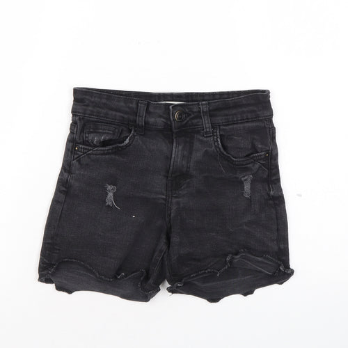 Bershka Womens Black Cotton Cut-Off Shorts Size 32 L3 in Regular Zip - Distressed