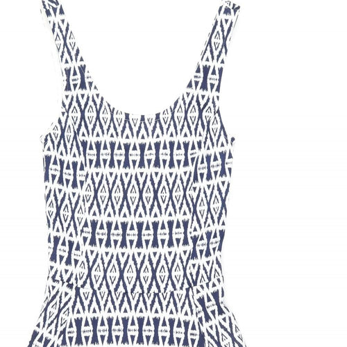 H&M Womens White Geometric Polyester Skater Dress Size 6 Scoop Neck Pullover