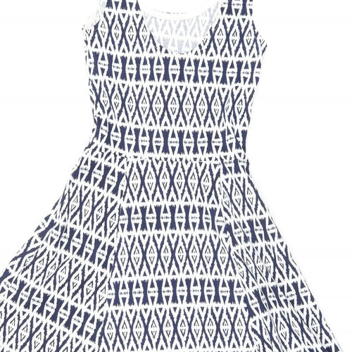 H&M Womens White Geometric Polyester Skater Dress Size 6 Scoop Neck Pullover