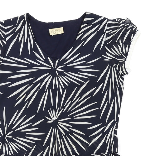 Victoria Taylor Womens Blue Geometric Polyester Basic T-Shirt Size 16 Round Neck