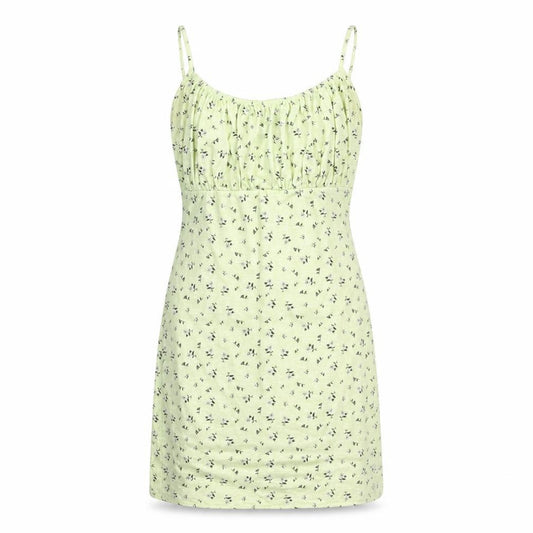 Front view of PRETTYLITTLETHING women’s green floral polyester mini, size UK 6, scoop neck pullover