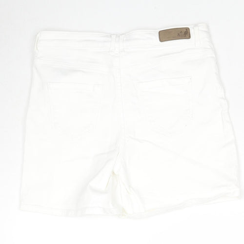 Marks and Spencer Womens White Cotton Hot Pants Shorts Size 10 L4 in Regular Zip