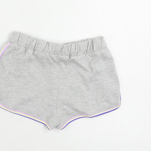 Marks and Spencer Girls Grey Cotton Sweat Shorts Size 6-7 Years Regular Drawstring - Contrasting Trim