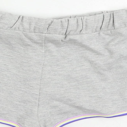 Marks and Spencer Girls Grey Cotton Sweat Shorts Size 6-7 Years Regular Drawstring - Contrasting Trim