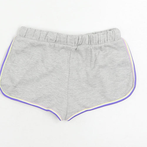 Marks and Spencer Girls Grey Cotton Sweat Shorts Size 6-7 Years Regular Drawstring - Contrasting Trim
