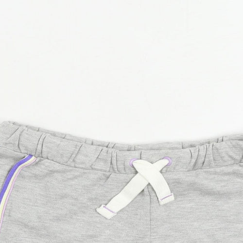 Marks and Spencer Girls Grey Cotton Sweat Shorts Size 6-7 Years Regular Drawstring - Contrasting Trim