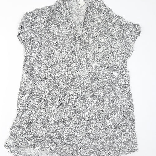 H&M Womens White Floral Viscose Basic T-Shirt Size 16 V-Neck