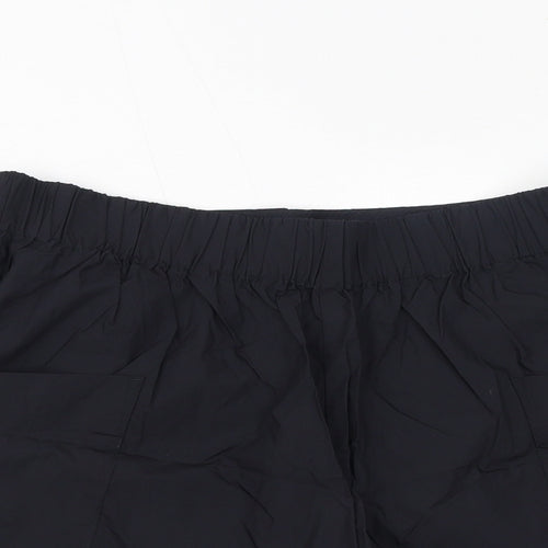 Uniqlo Womens Black Cotton Sweat Shorts Size 31 in L3 in Regular - Pockets
