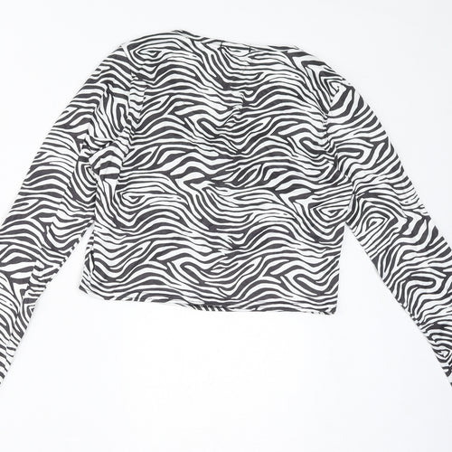 Wednesday's Girl Womens White Animal Print Polyester Basic T-Shirt Size M Round Neck - Zebra, Cropped