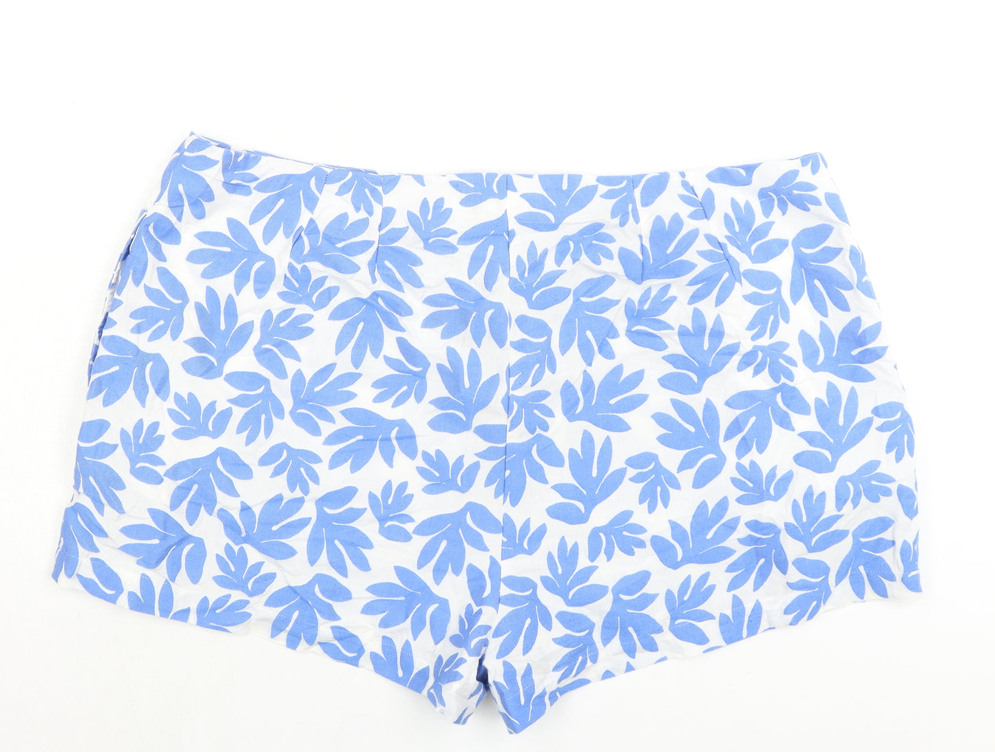 Marks and Spencer Womens Blue Cotton Basic Shorts Size 24 L3 in Regular Zip - Leaf Print