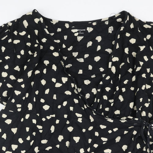Marks and Spencer Womens Black Geometric Linen Wrap Blouse Size 22 V-Neck