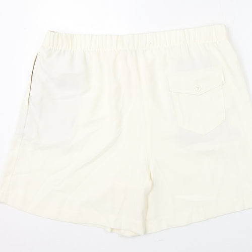 Marks and Spencer Womens Ivory Polyester Basic Shorts Size 20 L6 in Regular Pull On