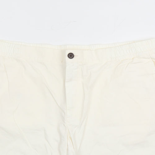 Marks and Spencer Mens White Cotton Chino Shorts Size 2XL L9 in Regular Zip - Elasticated Waist Pockets