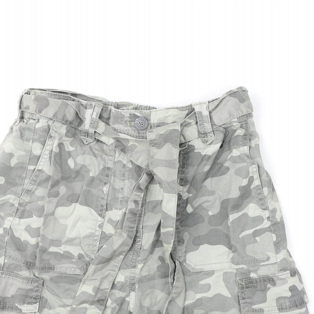 Marks and Spencer Womens Green Camouflage Lyocell Cargo Shorts Size 8 L7 in Regular Zip