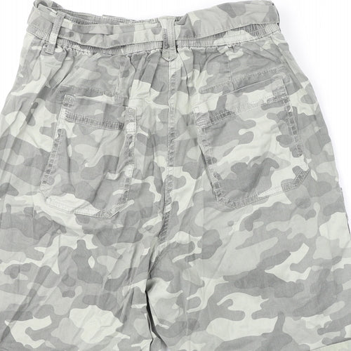 Marks and Spencer Womens Green Camouflage Lyocell Cargo Shorts Size 8 L7 in Regular Zip