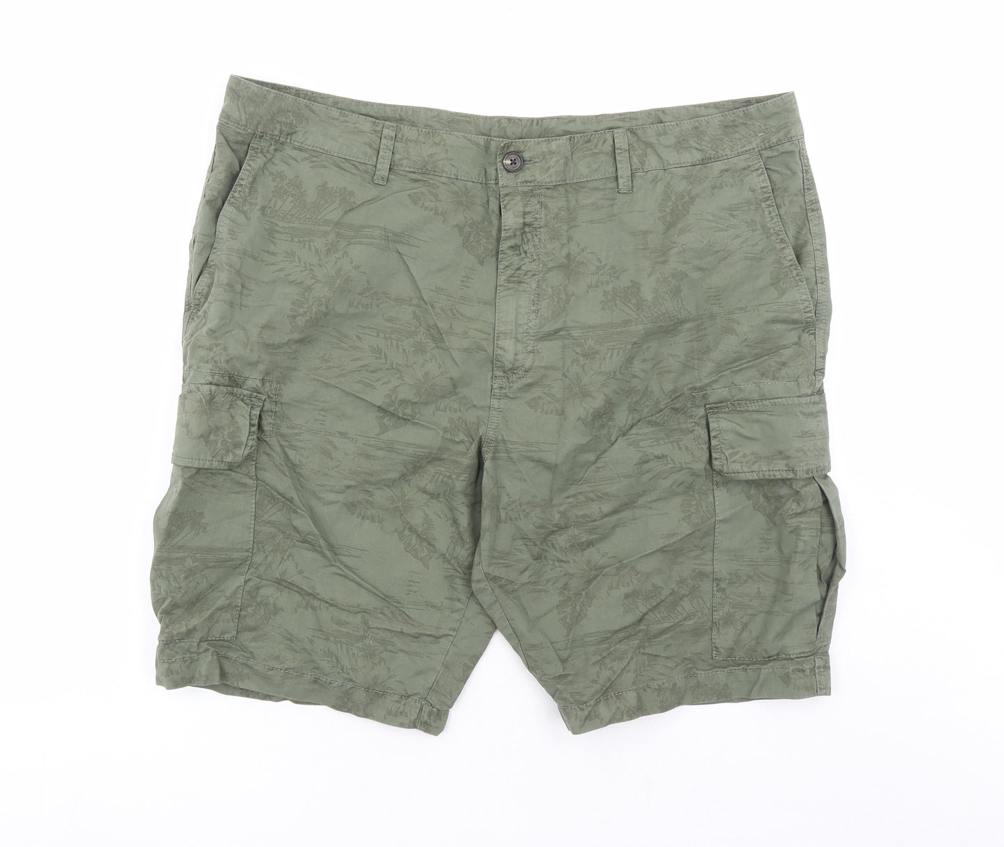 Marks and Spencer Mens Green Geometric Cotton Cargo Shorts Size 40 in L10 in Regular Zip - Pockets