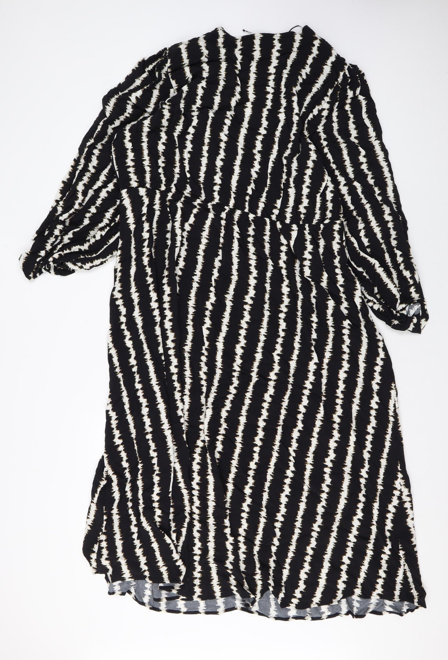 Marks and Spencer Womens Black Geometric Viscose Maxi Size 24 V-Neck Pullover