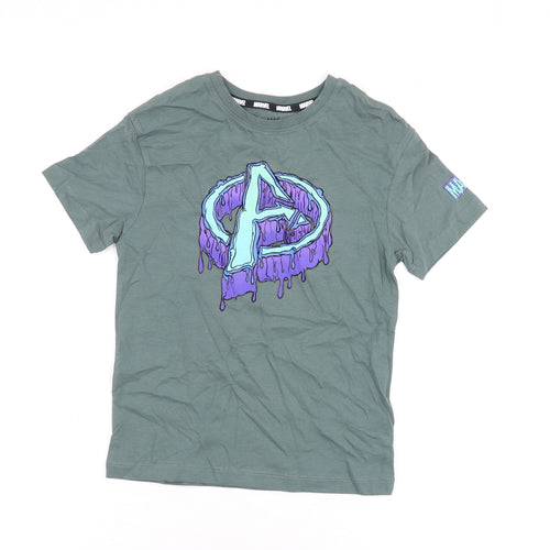 Marks and Spencer Boys Green Cotton Basic T-Shirt Size 6-7 Years Round Neck Pullover - Marvel, Avengers