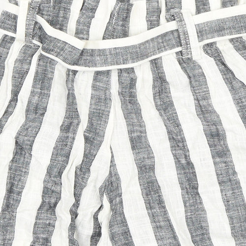 Bershka Womens Black Striped Viscose Paperbag Shorts Size XS L3 in Regular