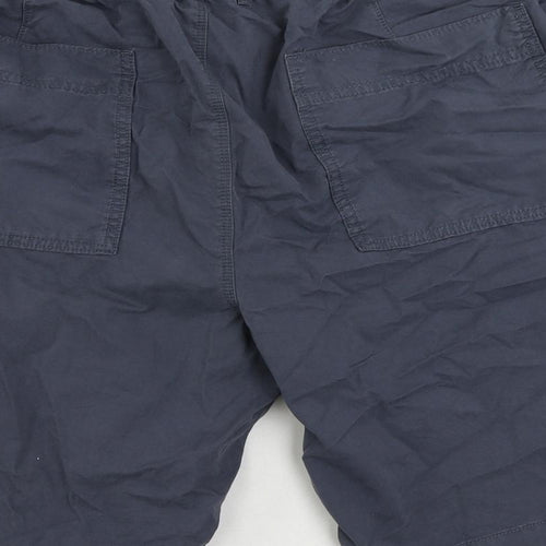 Marks and Spencer Mens Grey Cotton Chino Shorts Size 42 in L10 in Regular Zip