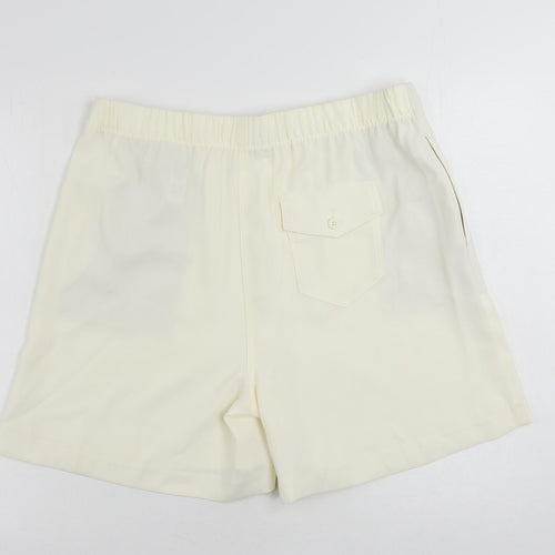 Marks and Spencer Womens Ivory Polyester Basic Shorts Size 16 L6 in Regular - Elastic Waist